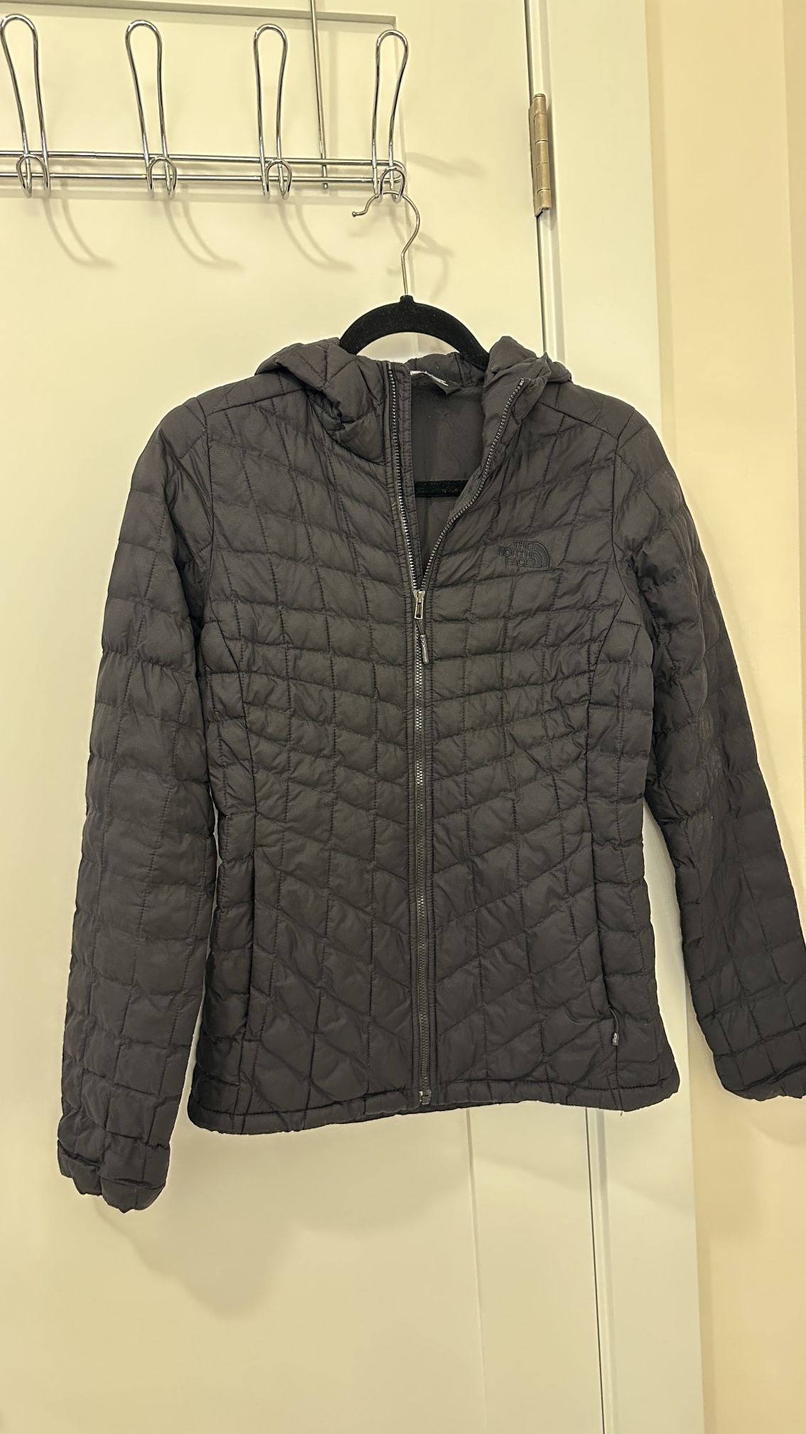 North Face Thermoball Black Hoodie Jacket Women’s Small