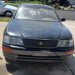1996 Lexus LS 400