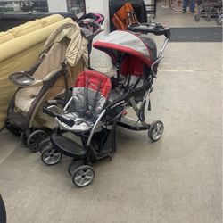 Double stroller sit and stand plus