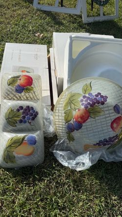 Block Fruit Basket Ceramic Platter and Plate Set