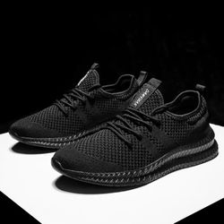 NEW Men’s lightweight Mesh Sneakers Size 10