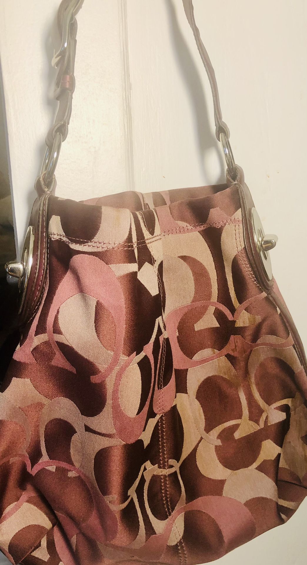 Coach Signature Vintage Mauve Burgundy Purse Hobo Bag