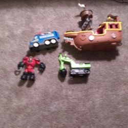 Cars And Ships For Little Figures