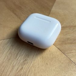 Apple AirPods Gen 4 Charging Case (No Earbuds)