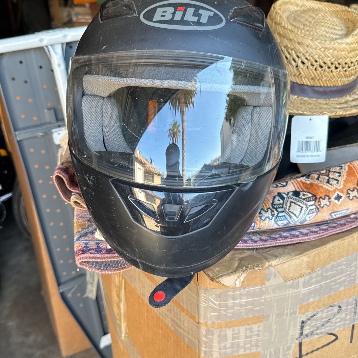bilt full face motorcycle helmet GoPro Camera Mount | Chin Mount for Your Action Camera: Gopro, Insta 360, DJI Injection molded alloy composite modular shell Aggressive shell design with aerodynamic shape for sleek performance 2 shell sizes Bilt Motorcycle Helmet for Sale