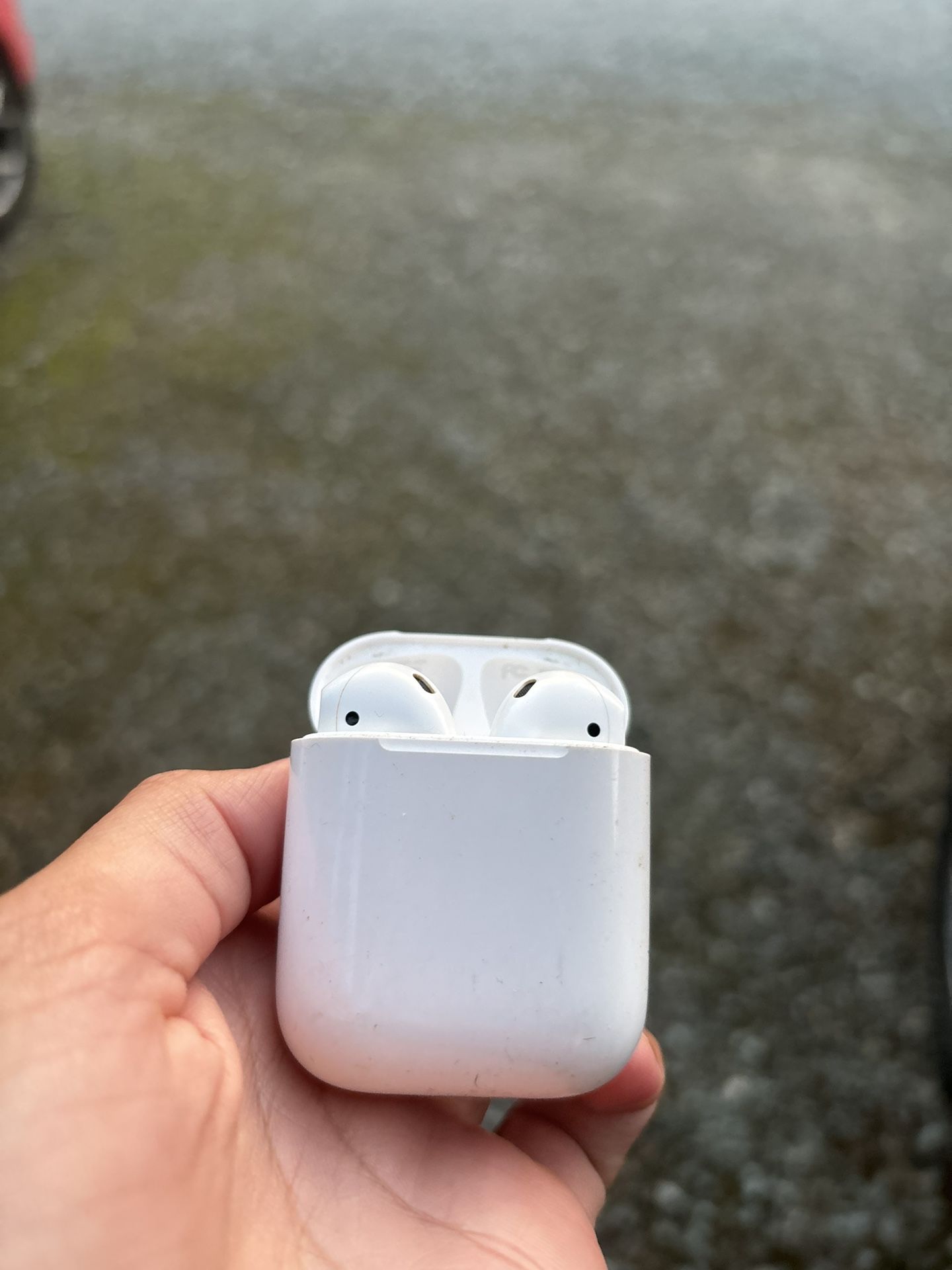 AirPods