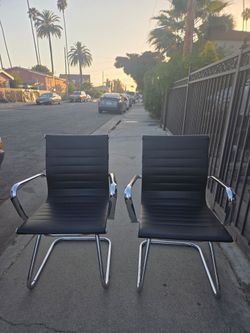 Black Modern Chairs