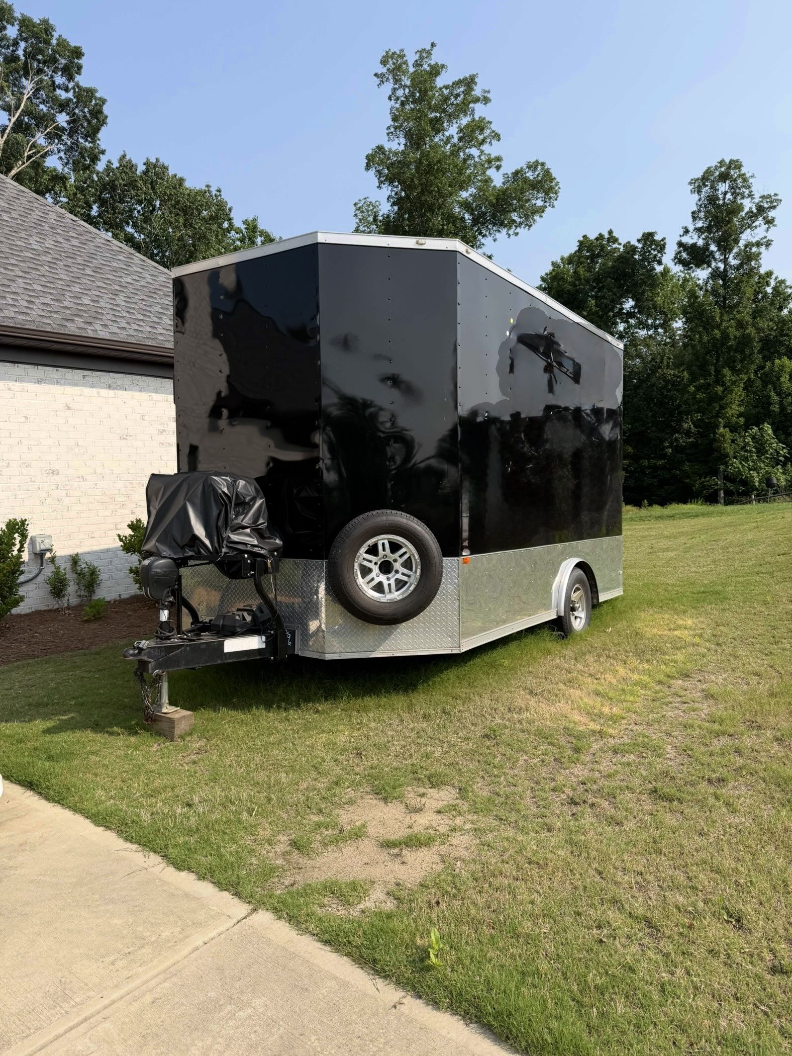 Beautiful Enclosed Trailer like new ready for A Food Truck Biz