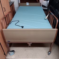 Invacare Bariatric Full Electric Hospital Bad 