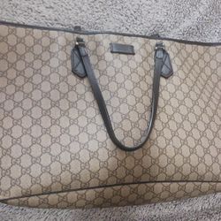 Gucci GG Print Monogram Supreme Tote Bag