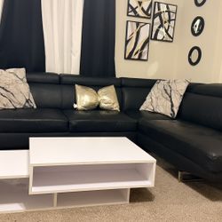 Elegant Black And White Living Room Set