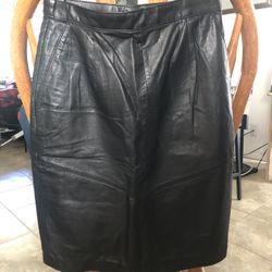 Evan Davies Black Leather Skirt, Size 10 Petite