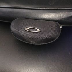 Oakleys Eyeglass Case