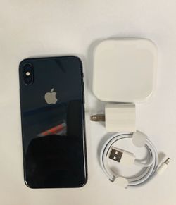 apple iphone X , 64 gb unlocked with store warranty and receipt