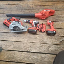 18VBlack&Decker tool set