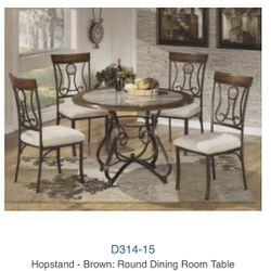 Ashley - Hopstand D314-124 - Wood / Metal Counter Height Barstool & Table