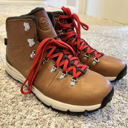 Danner Mountain 600 Gore Tex Men’s Hiking Boots