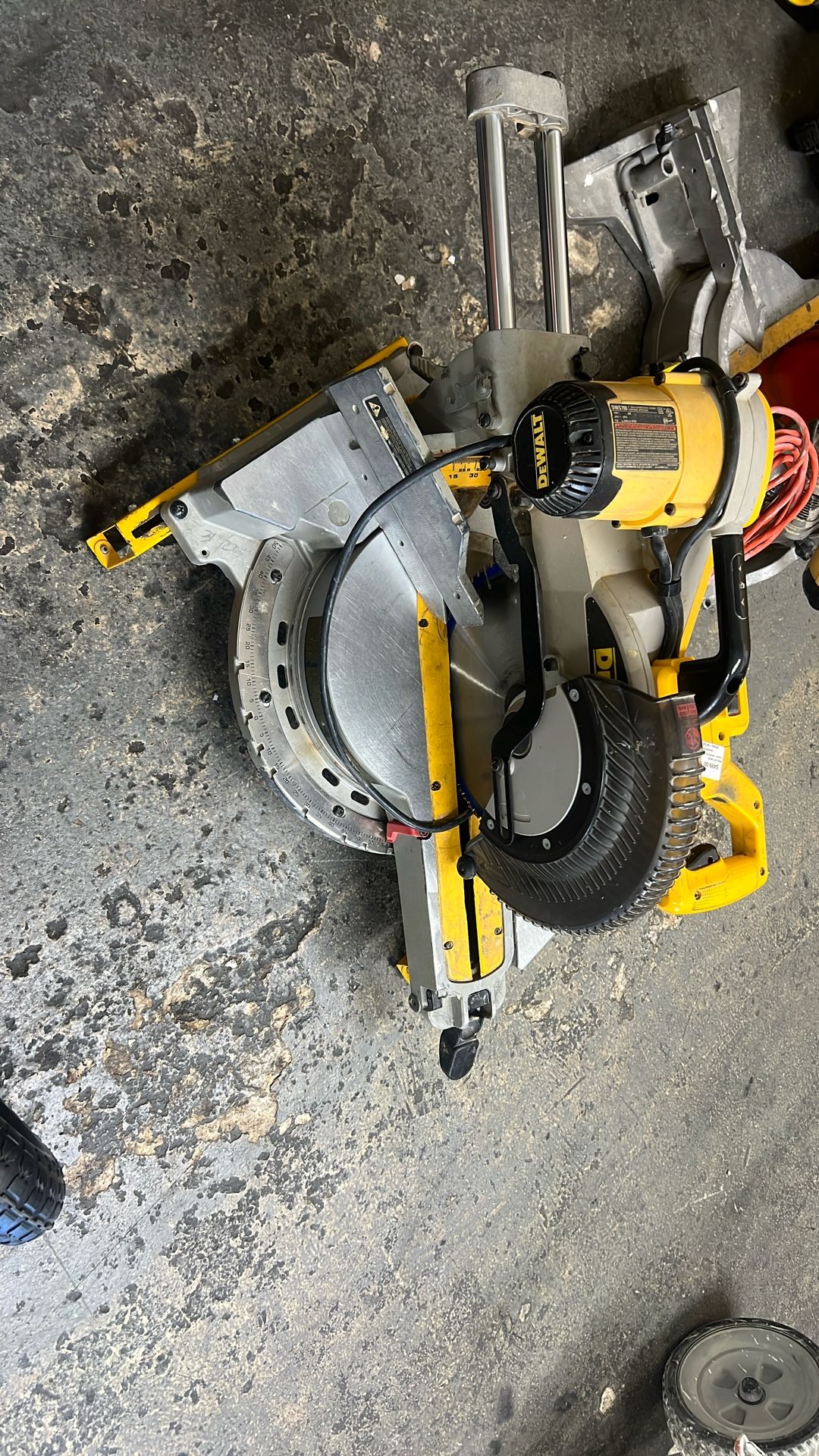 Dewalt Dws780 Miter Saw 
