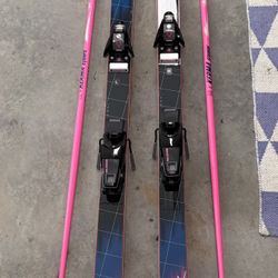 Like New-DYNASTAR VERTICAL “957” Ski Package 