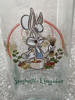 Glass Pasta Container Bugs Bunny 
