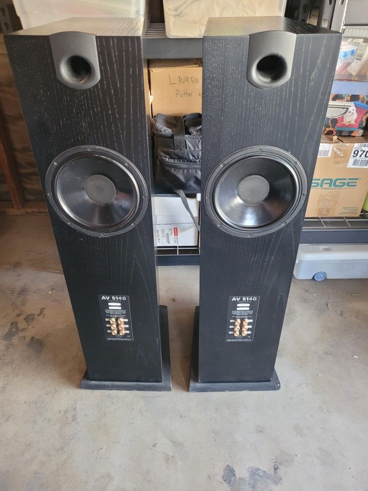 Linn AV 5140 Floor Standing Speakers