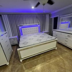 Bedroom Set For Sale