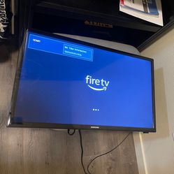 28” TV INCLUDING Firestick and Mount