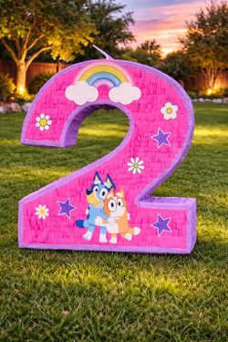 Glo's Custom Made Piñatas 