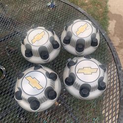 Chevy Center caps GMC 