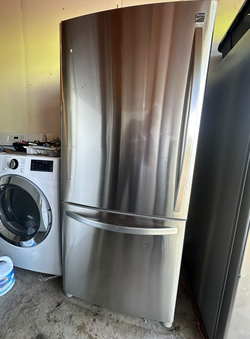 Energy Efficient Bottom Freezer Fridge