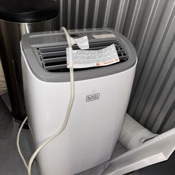 Black + Decker Air Conditioner 