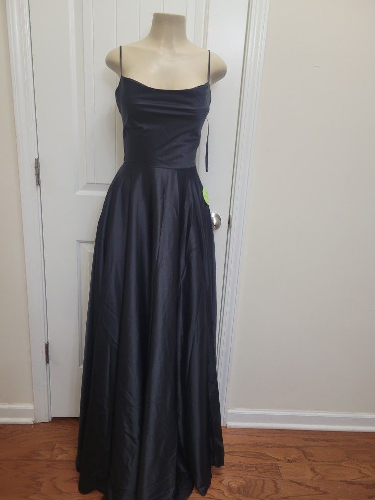 BEAUTIFUL LONG DRESS