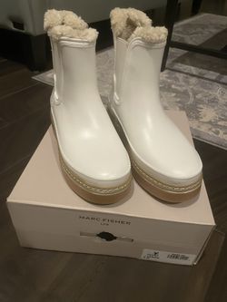 New Marc Fisher LTD Waterproof Boots
