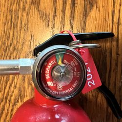 First Alert Fire Extinguisher 