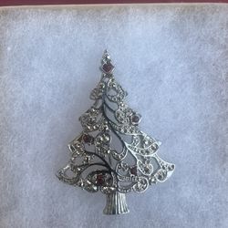 Vintage Christmas tree Pin 