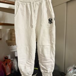 White Sweater Pants Size L