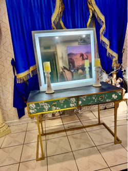 Vanity with new LED lighting mirror 🪞 36x32