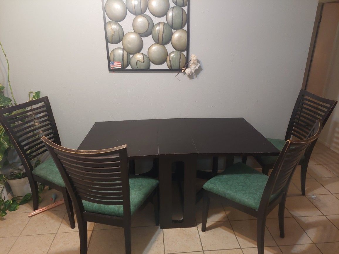 Dining Room Table And Chairs