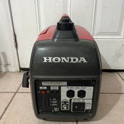 Honda EU2000i generator, Quiet, Good condition, Work perfectly 