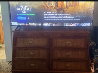 65 in tv, dresser set