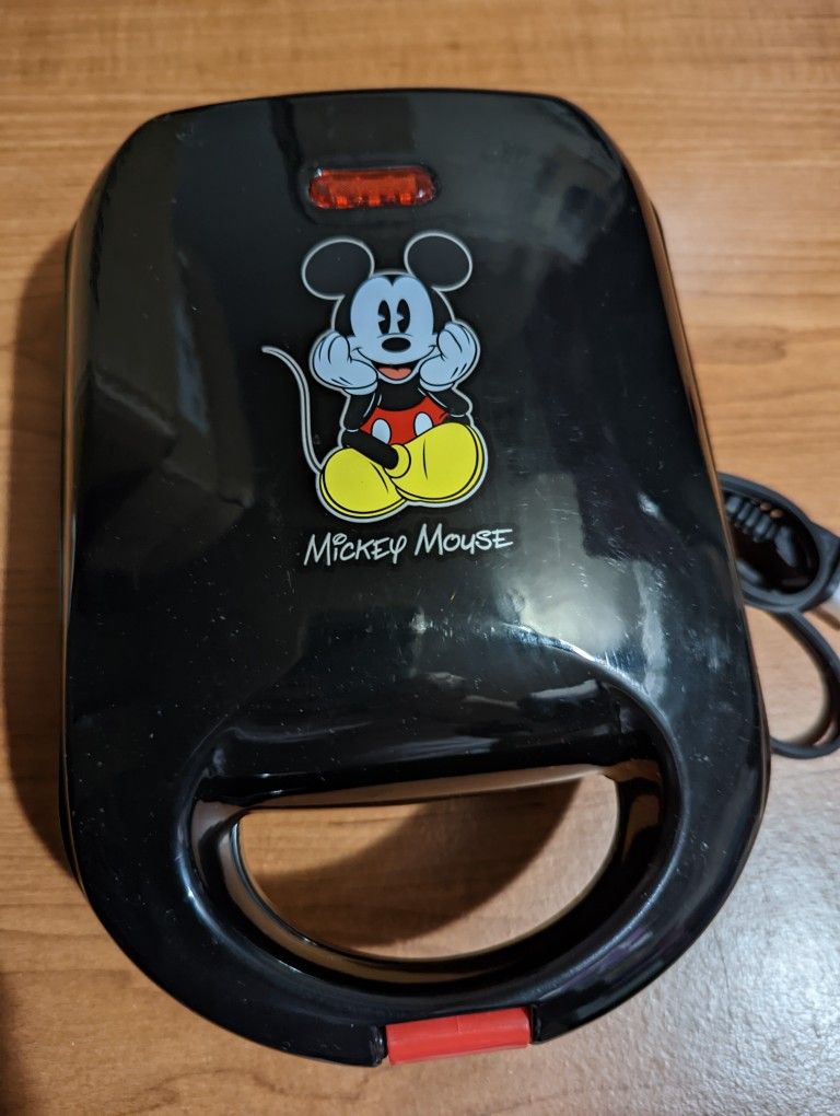 Waffle Maker Disney