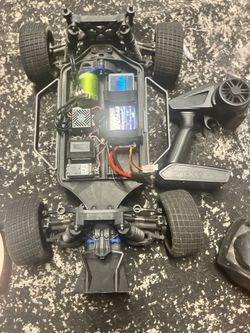 RC Car Chassis with Brushless Motor and STX2 Remote