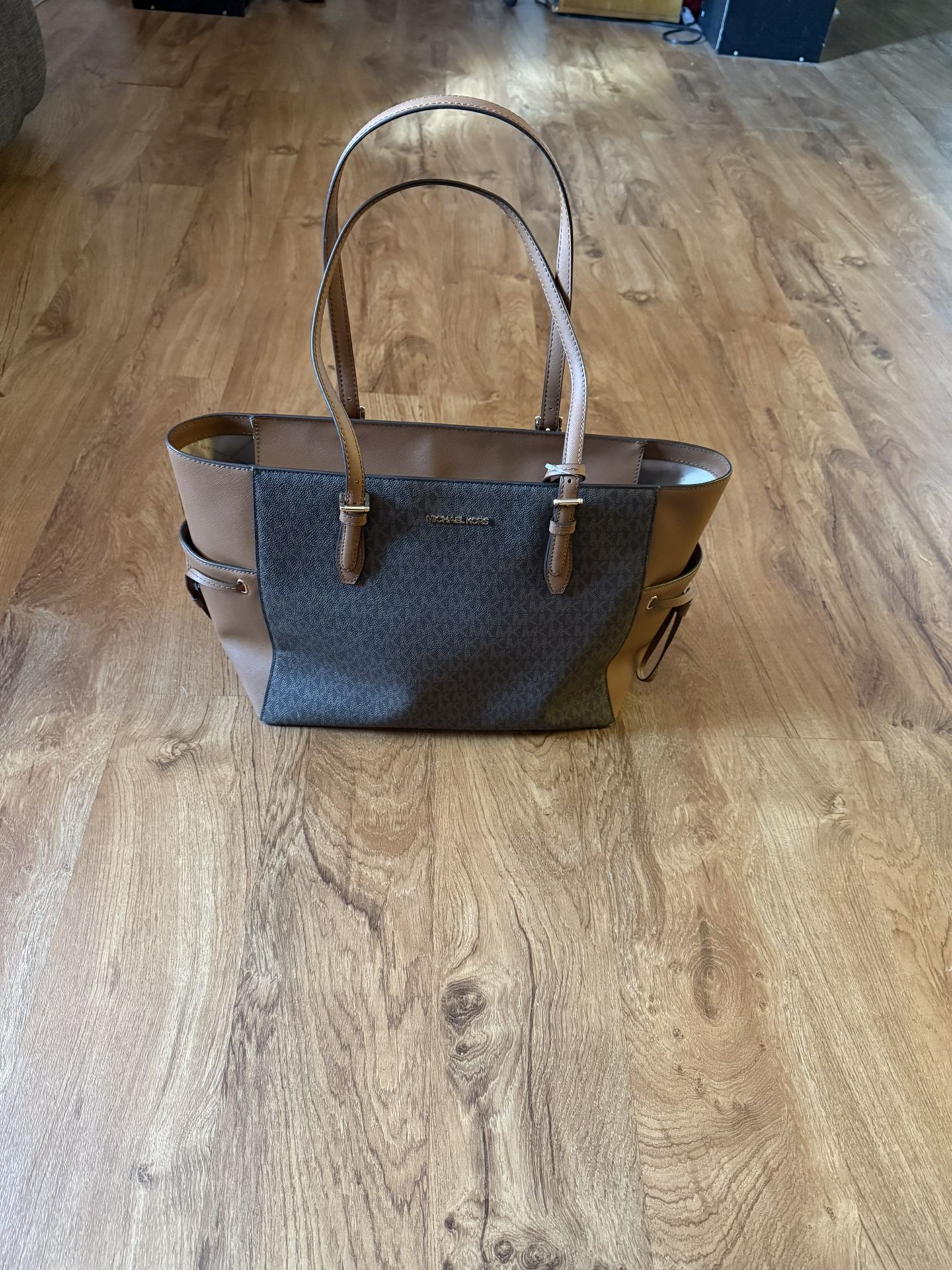 MICHAEL KORS TOTE NWT