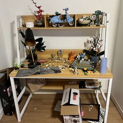 Kids desk