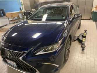 2023 Lexus ES 250