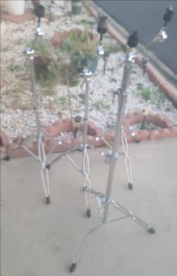 Bateria - 4 Cymbal Stands Unbranded or No Name $25 Each or all 4 for $80.00