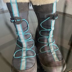 Snow Boots Size 13