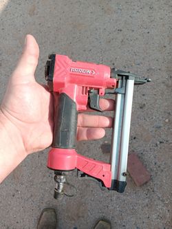 Pneumatic Stapler