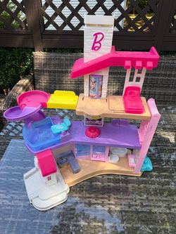 Fisher-Price Little People Barbie Dollhouse Playset