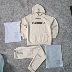 Fear of God Essentials Hoodie & Jogger Set – Beige – Size L